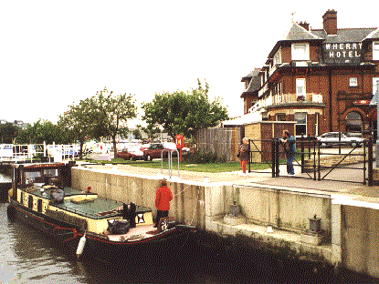 The lock, Oulton Broad